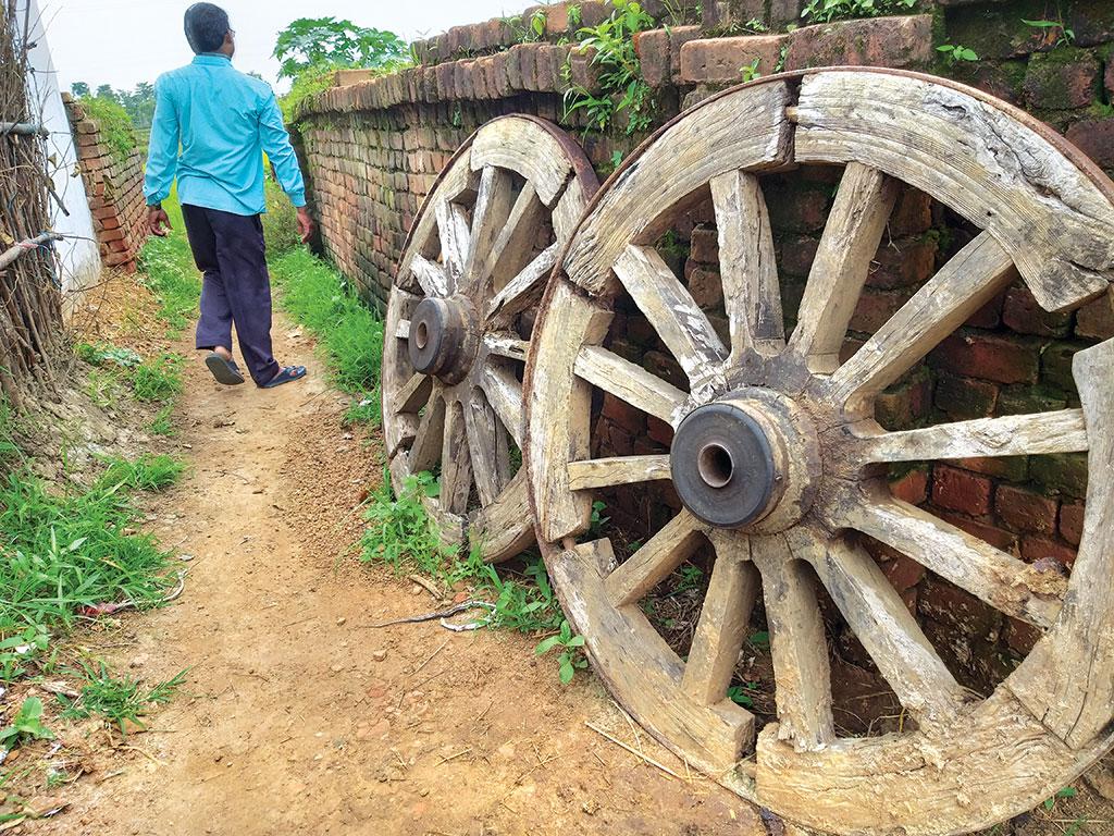 पहला पेशा अंतिम मौका पहला पेशा अंतिम मौका